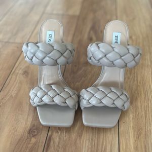 Steve Madden kenley taupe sandal heel